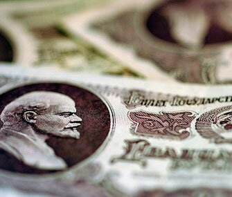 Российский рубль и китайский юань прошли тест на прочность